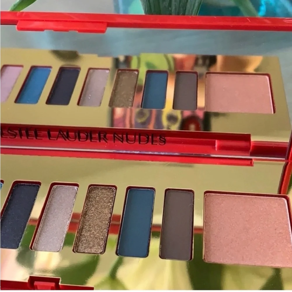 Estee Lauder Eyeshadow Palette in 💫NUDES💫 ~NEW~